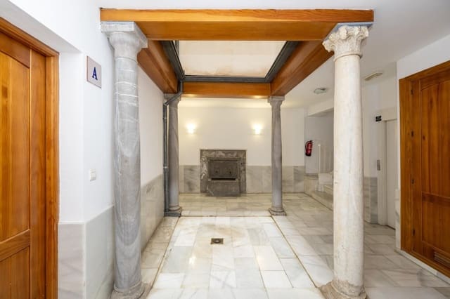 2 soveværelse Penthouse til salg i San Matías - Realejo, Granada by - € 360.000 (Ref: 9534253)