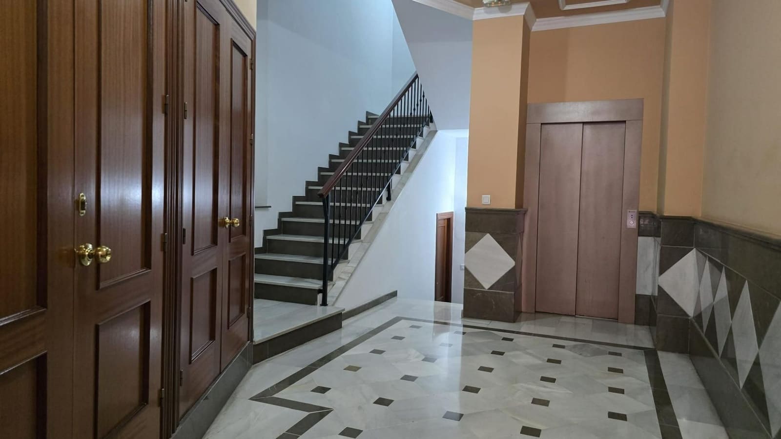 4 soveværelse Lejlighed til salg i Atarfe - € 144.900 (Ref: 9534254)