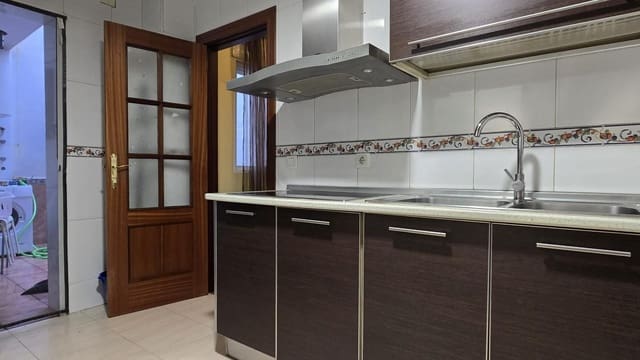 4 soveværelse Lejlighed til salg i Atarfe - € 144.900 (Ref: 9534254)