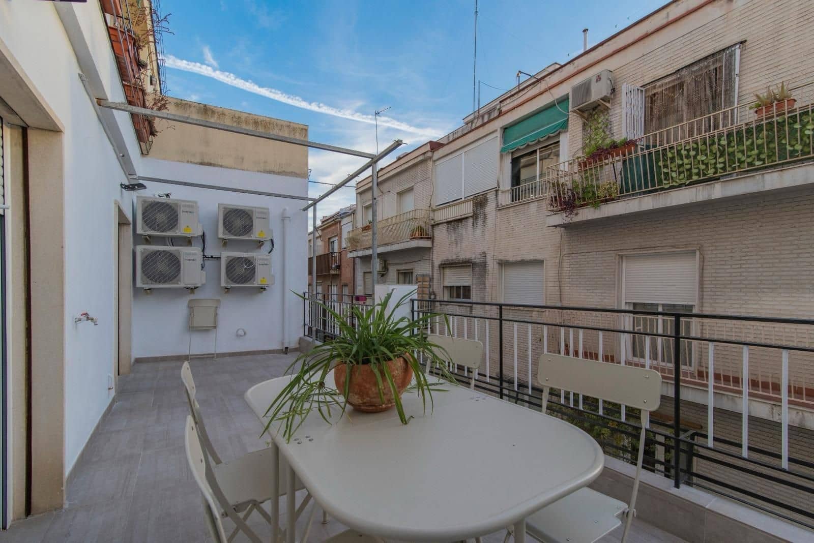 3 sypialnia Penthouse na sprzedaż w Miasto Grenada - 419 900 € (Ref: 9534255)