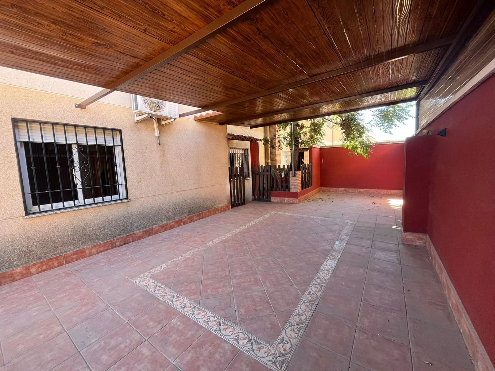 4 soveværelse Byhus til salg i Vegas del Genil med garage - € 225.000 (Ref: 9534256)