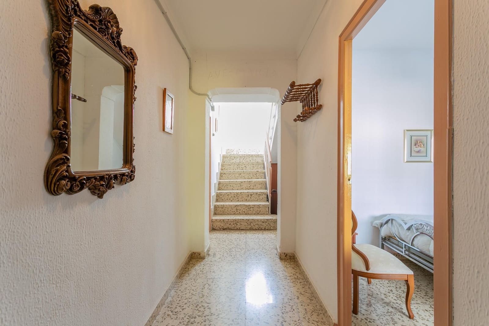 6 bedroom Townhouse for sale in Jayena - € 65,000 (Ref: 9534257)