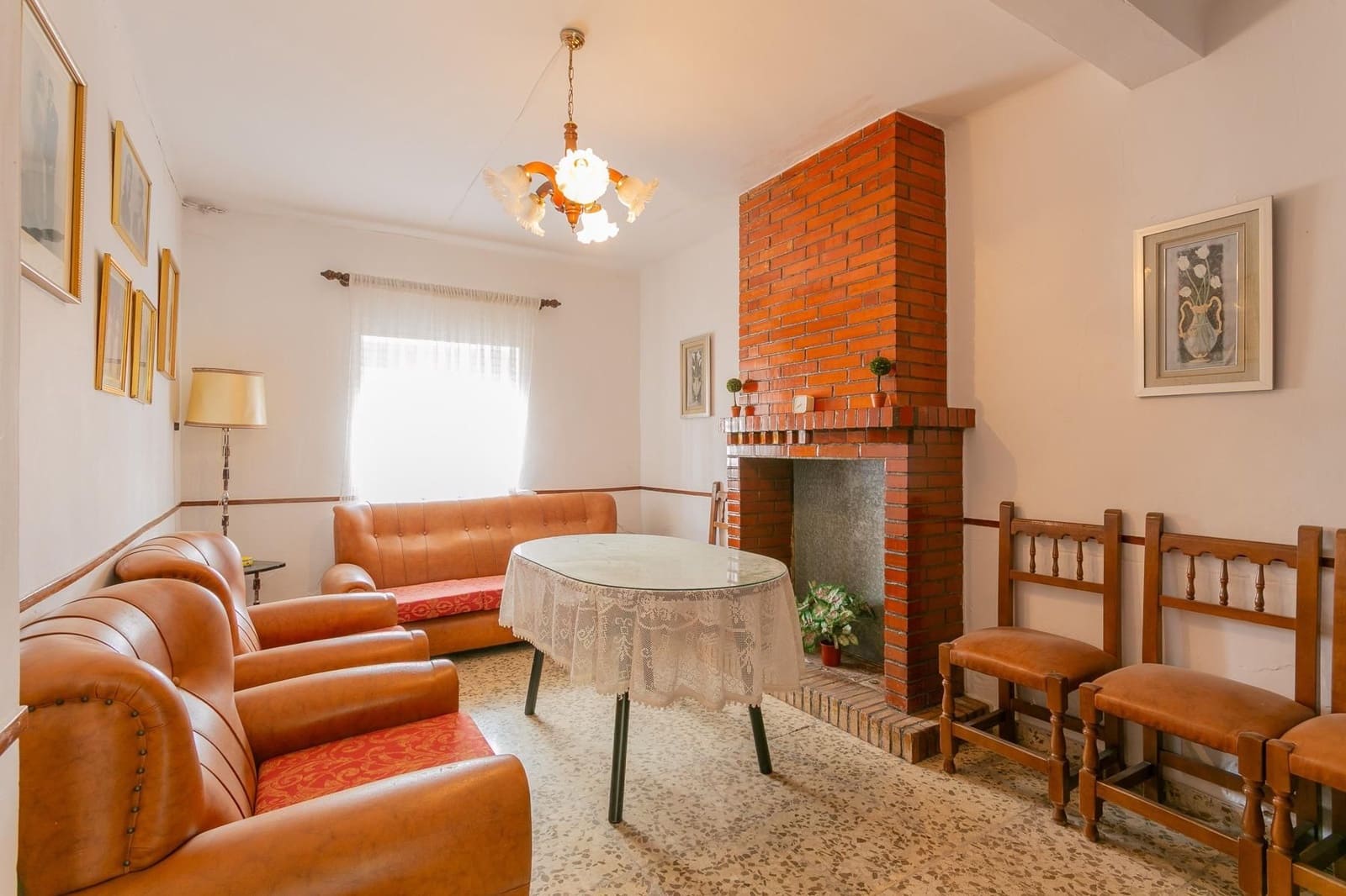 6 bedroom Townhouse for sale in Jayena - € 65,000 (Ref: 9534257)