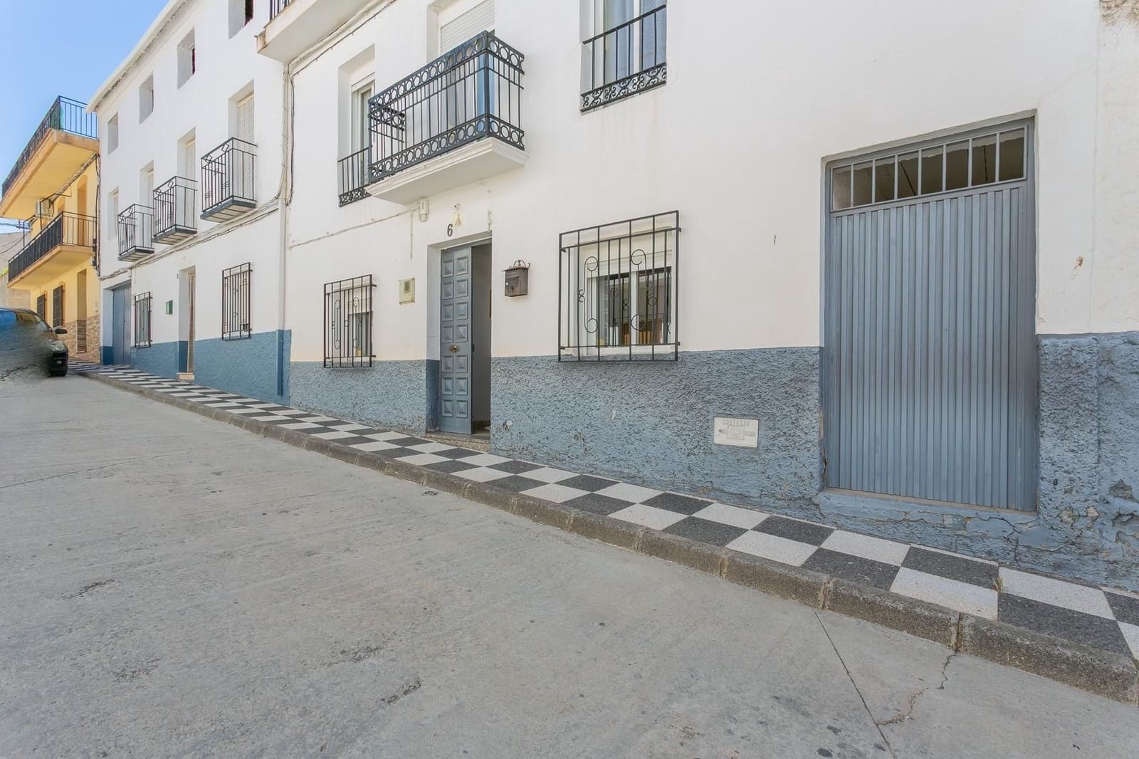 6 bedroom Townhouse for sale in Jayena - € 65,000 (Ref: 9534257)