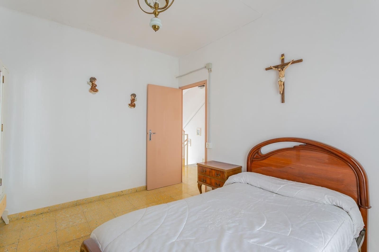 6 bedroom Townhouse for sale in Jayena - € 65,000 (Ref: 9534257)