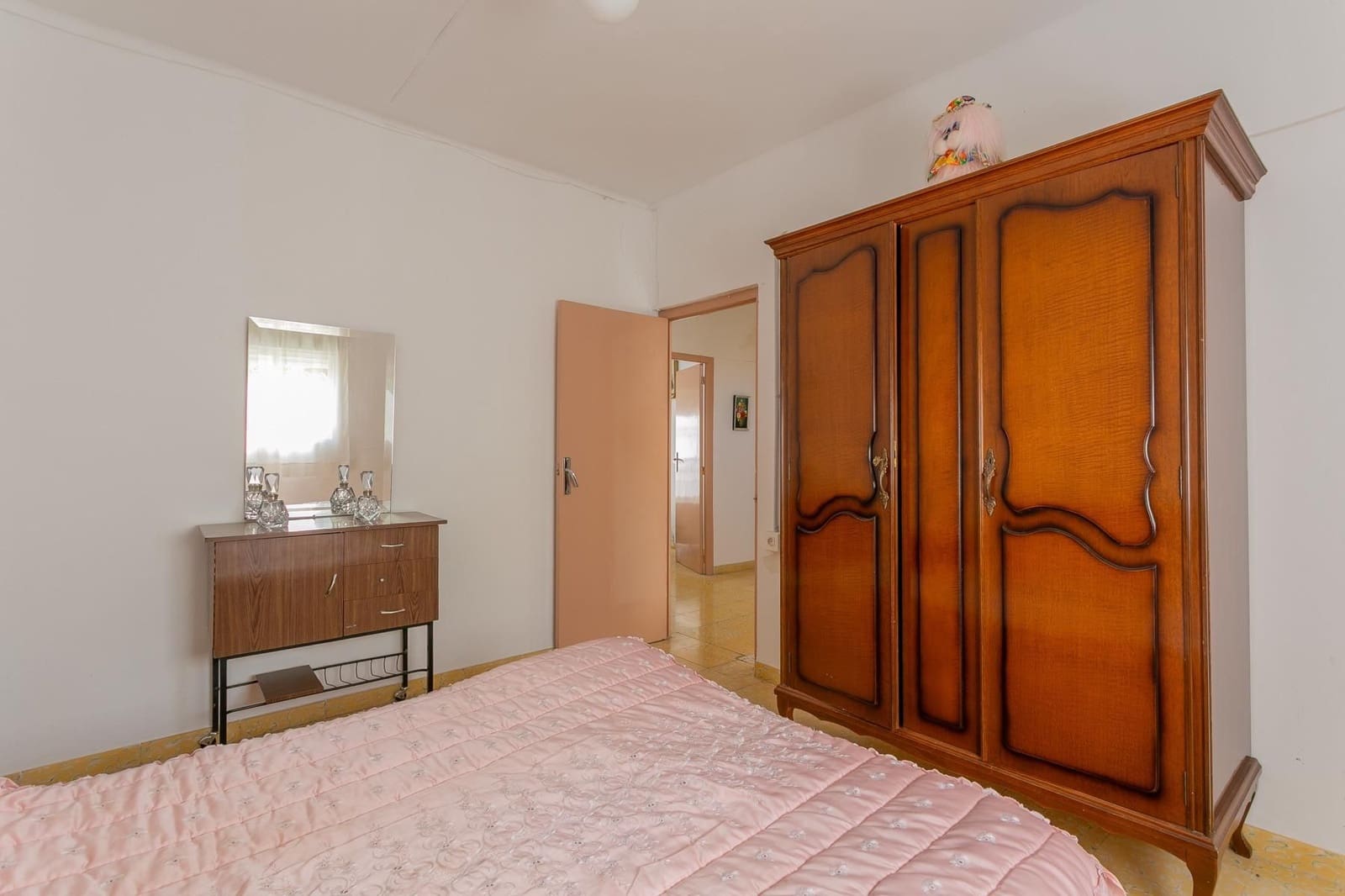 6 bedroom Townhouse for sale in Jayena - € 65,000 (Ref: 9534257)