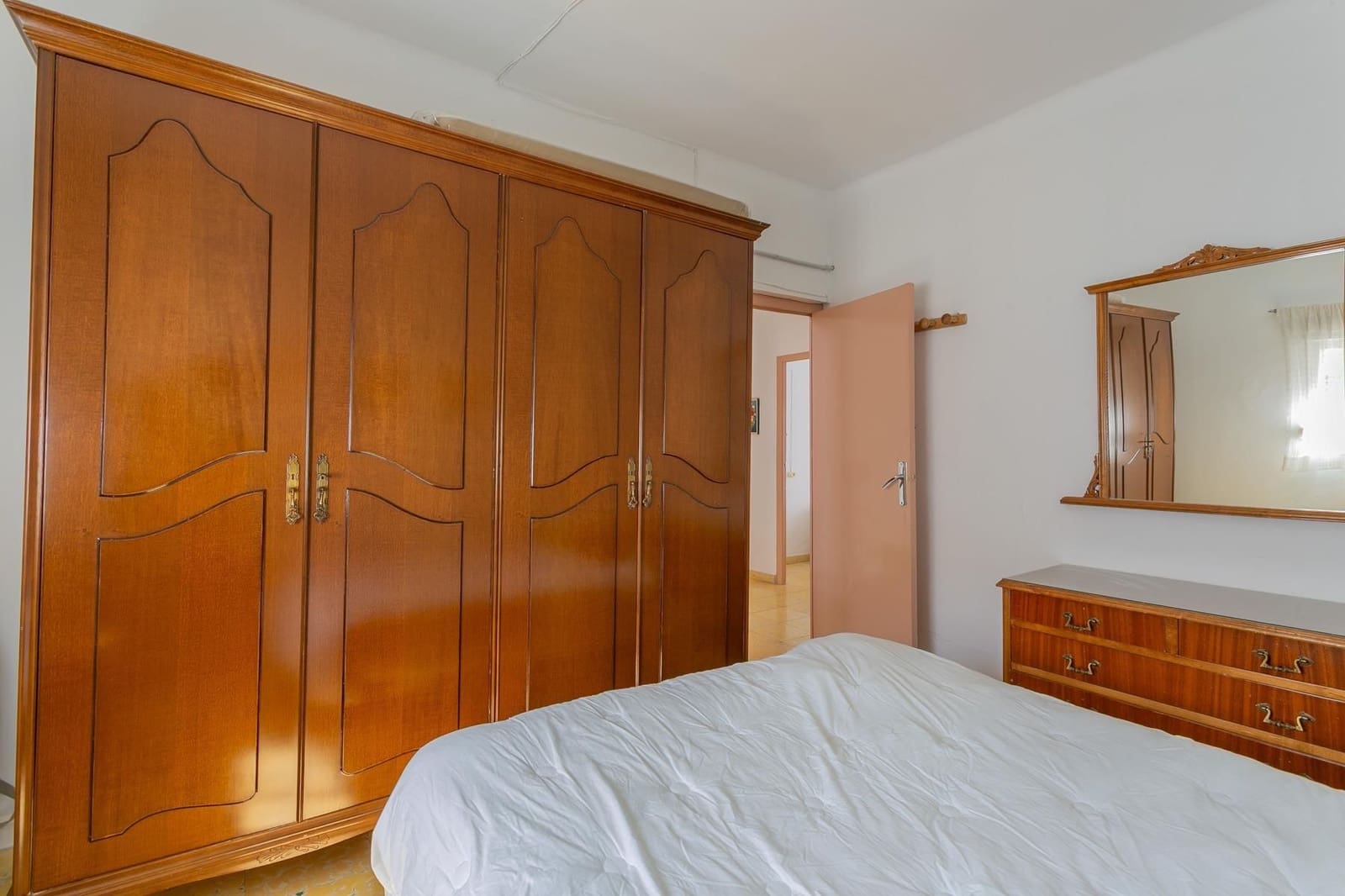 6 bedroom Townhouse for sale in Jayena - € 65,000 (Ref: 9534257)