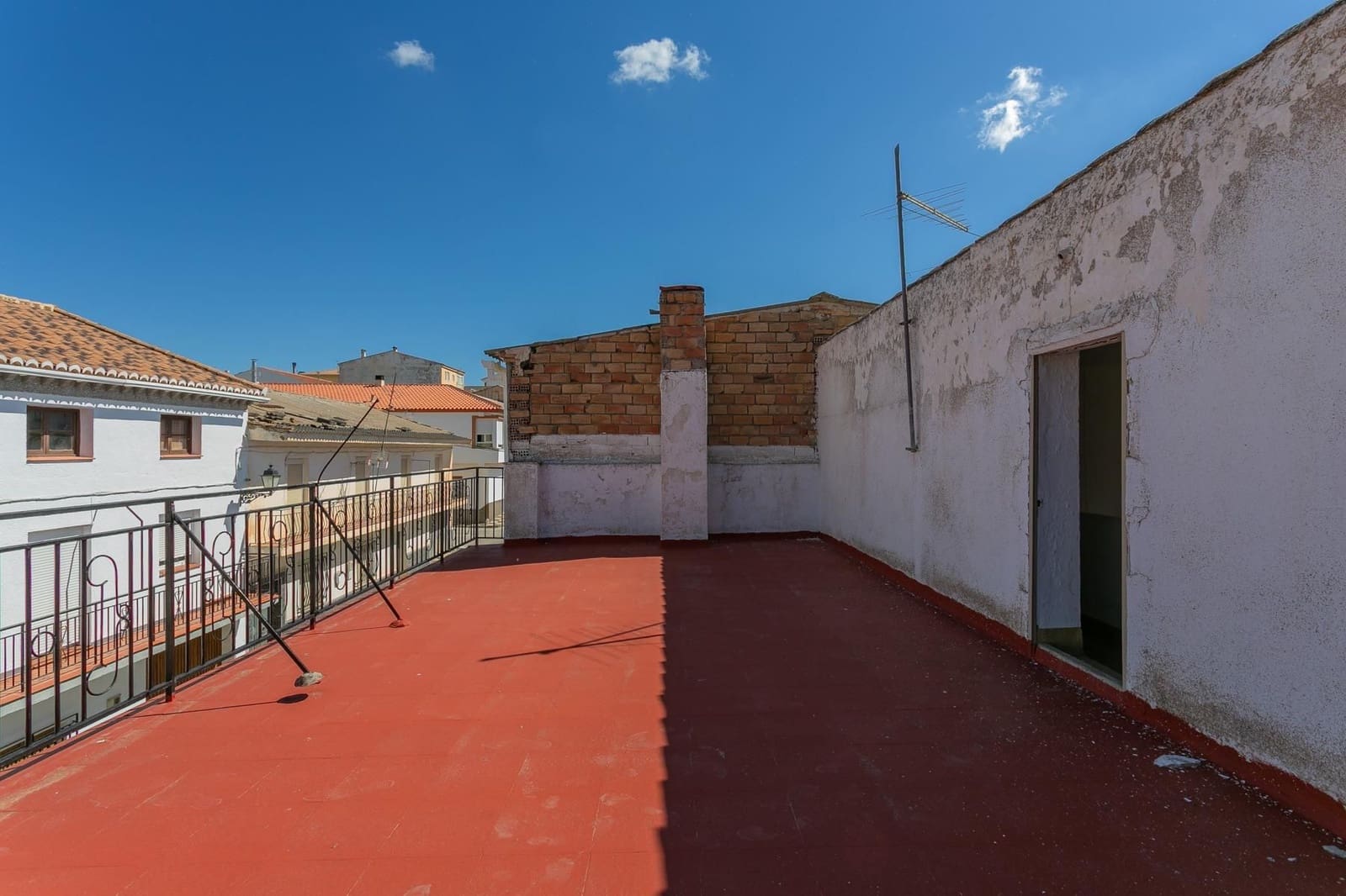 6 bedroom Townhouse for sale in Jayena - € 65,000 (Ref: 9534257)