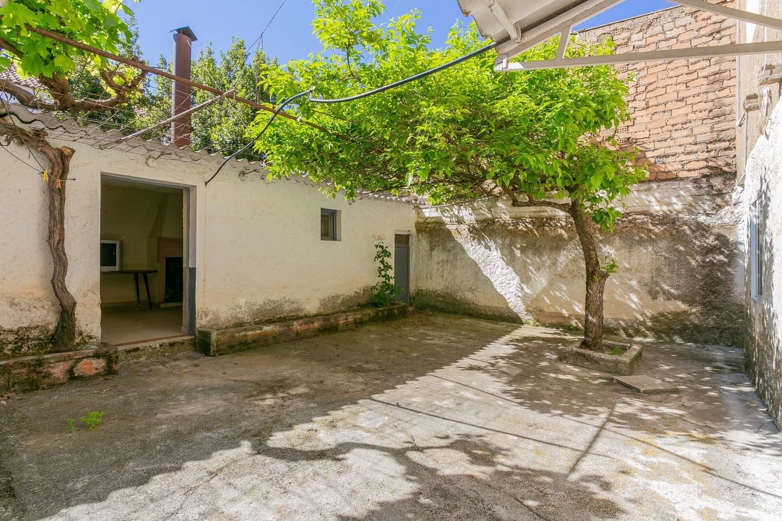 6 bedroom Townhouse for sale in Jayena - € 65,000 (Ref: 9534257)