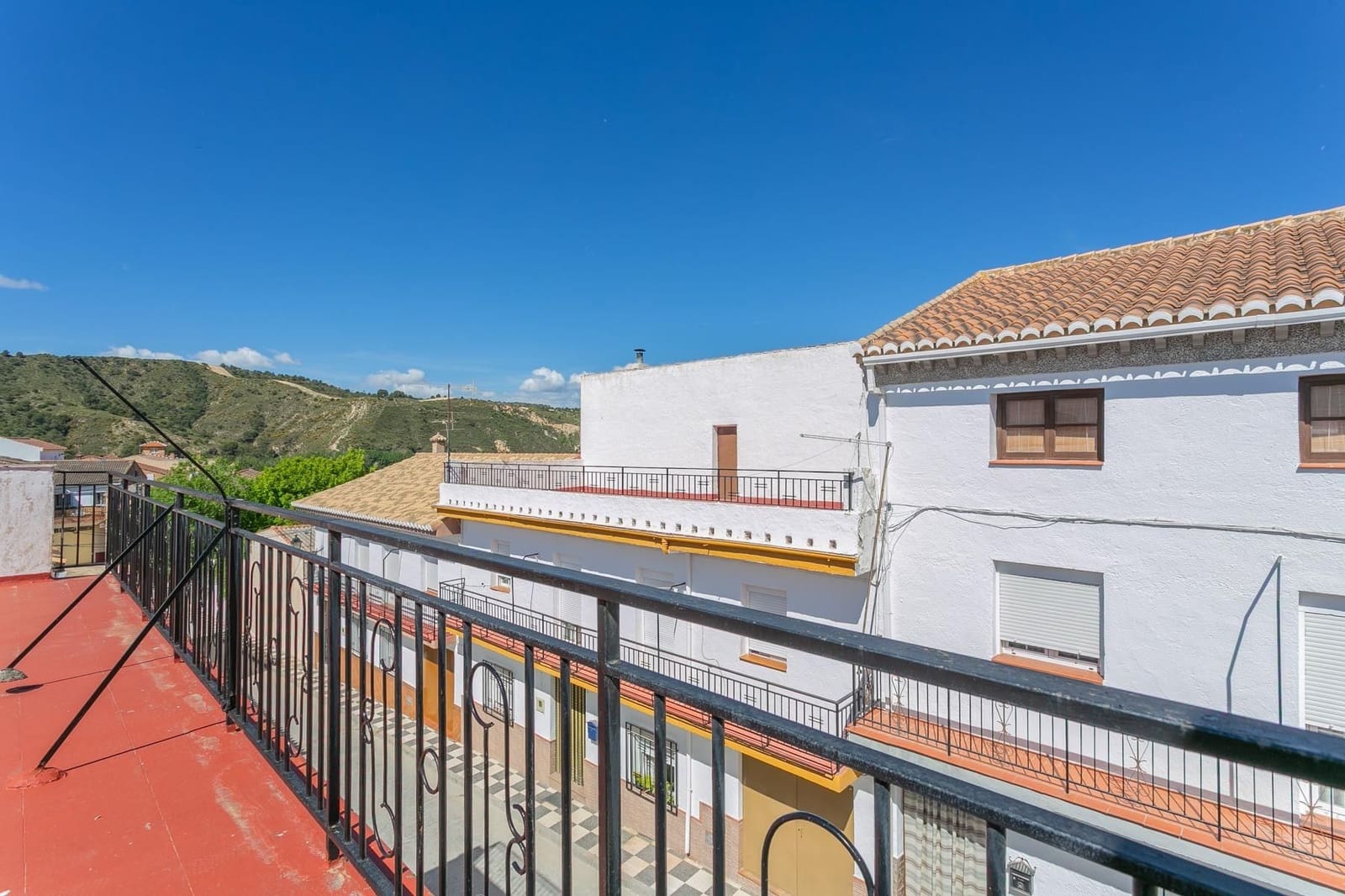 6 bedroom Townhouse for sale in Jayena - € 65,000 (Ref: 9534257)