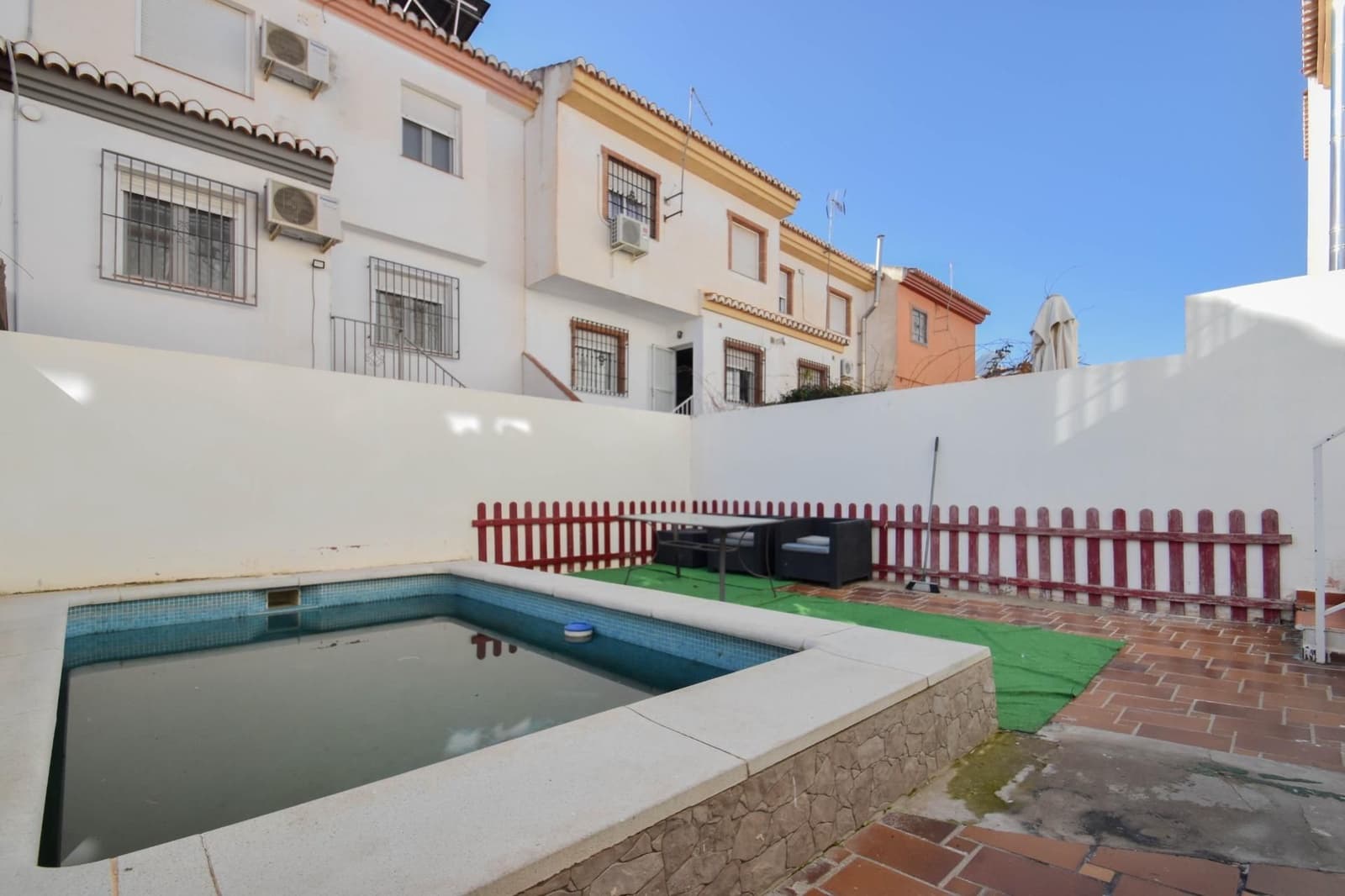 3 bedroom Townhouse for sale in Cullar Vega with pool garage - € 240,000 (Ref: 9534258)