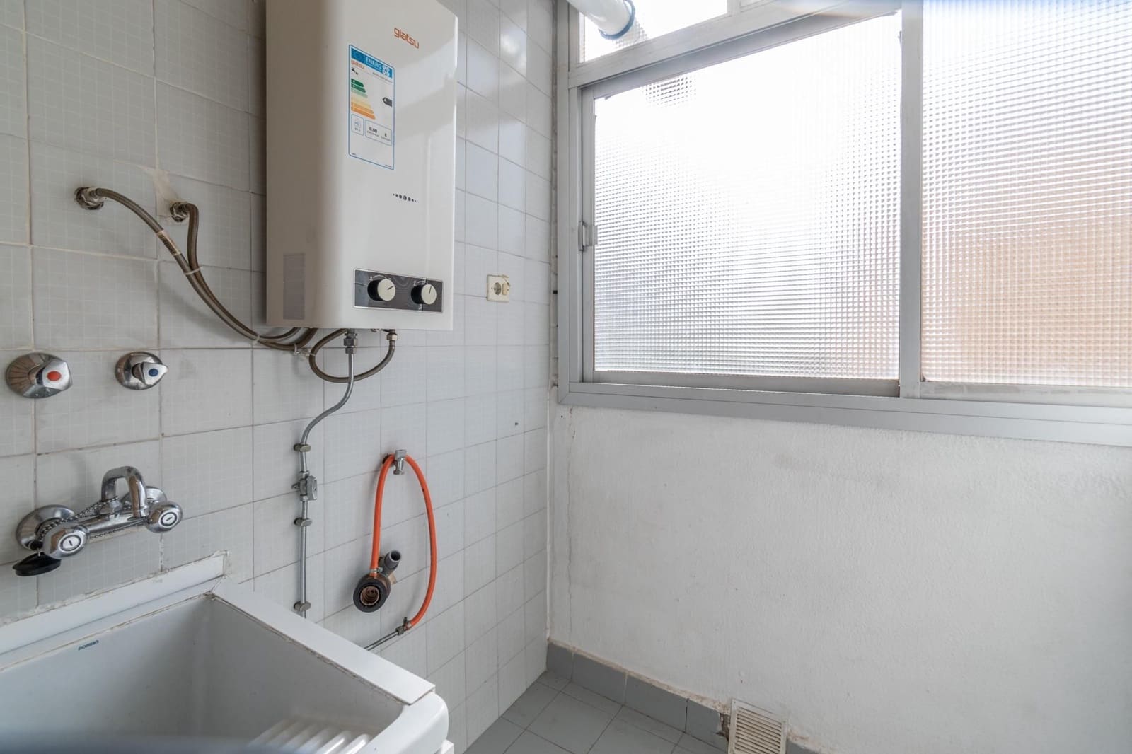 2 soveværelse Lejlighed til salg i Granada by med garage - € 235.000 (Ref: 9534262)