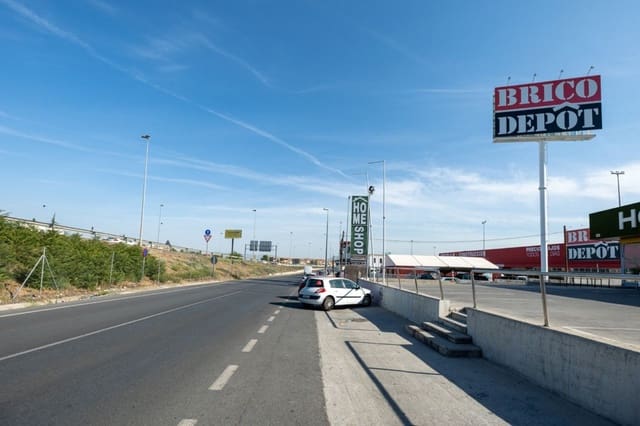 Kommersiell til salgs i Centro - Sagrario, Granada by - € 1 500 000 (Ref: 9534264)