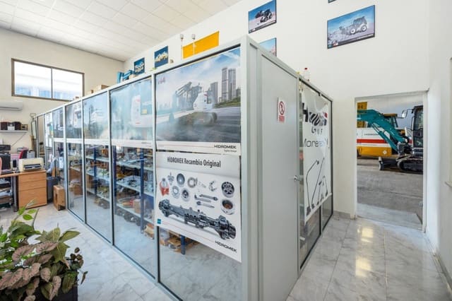 Kommersiell til salgs i Centro - Sagrario, Granada by - € 1 500 000 (Ref: 9534264)