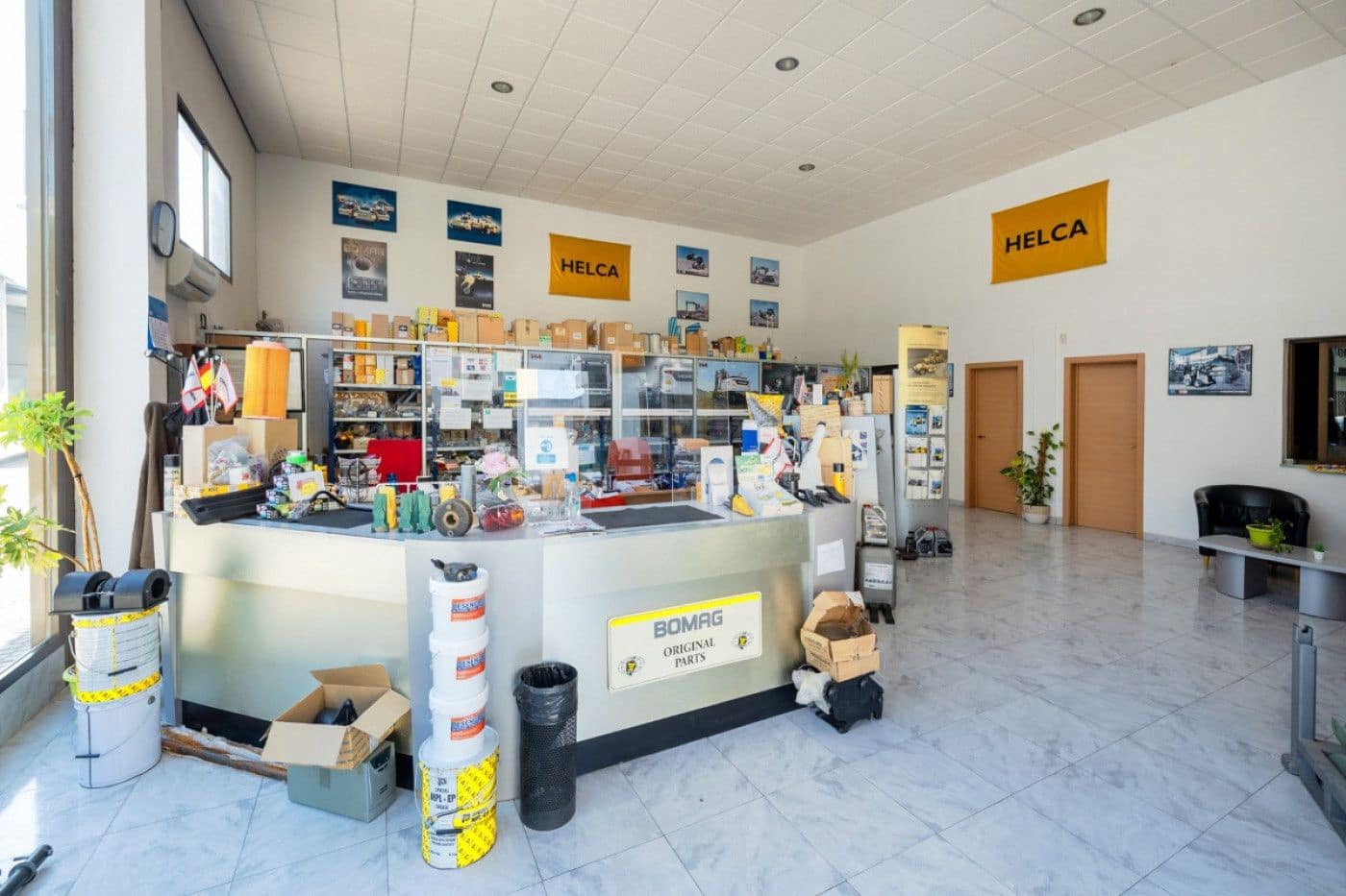 Kommersiell til salgs i Granada by - € 1 500 000 (Ref: 9534264)