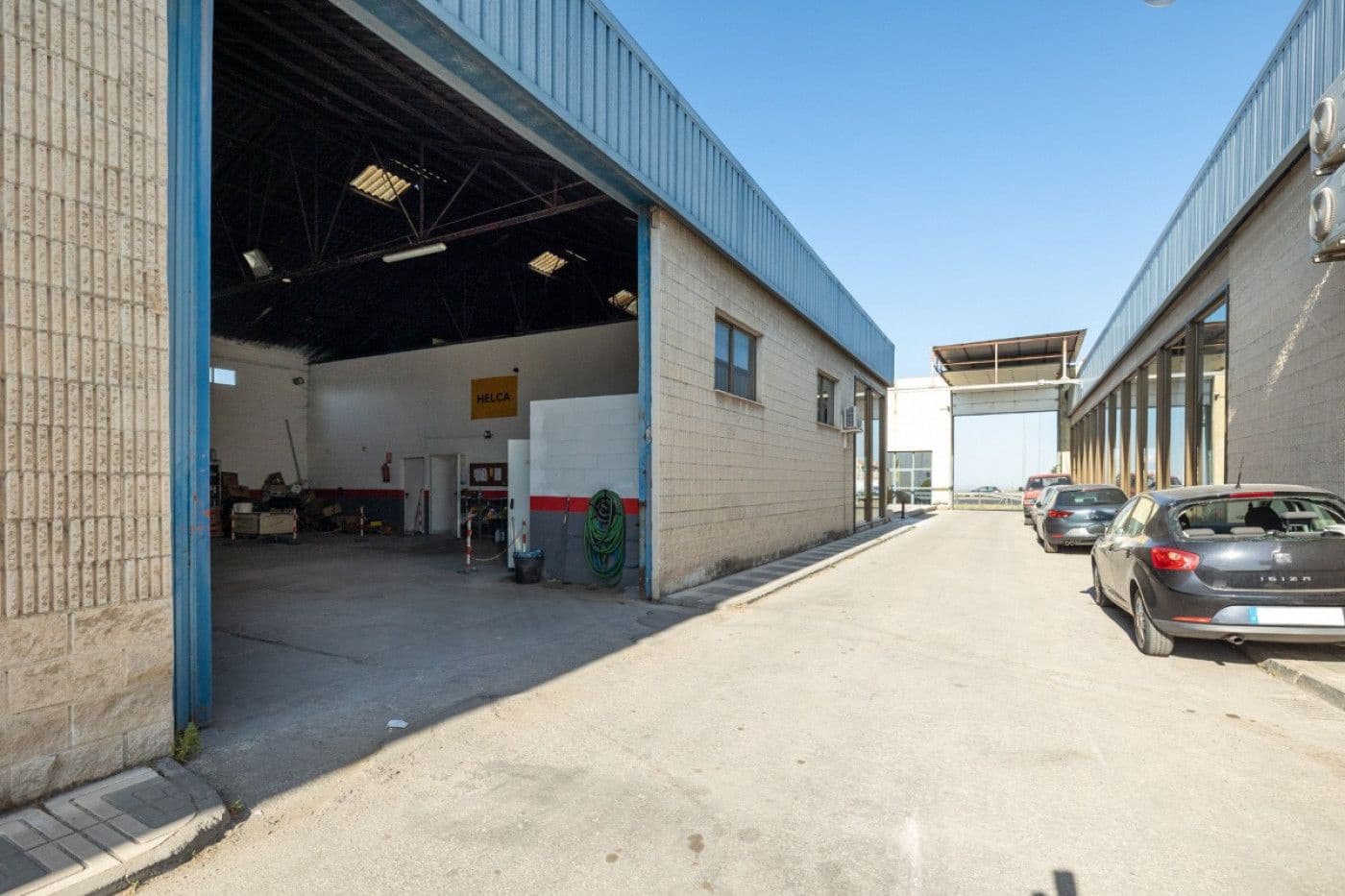 Kommersiell til salgs i Granada by - € 1 500 000 (Ref: 9534264)