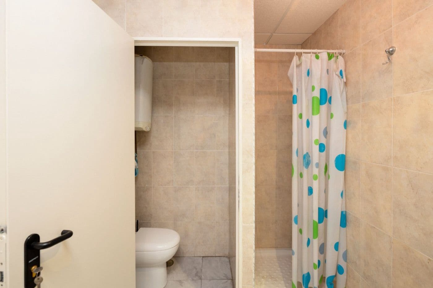 Kommersiell til salgs i Granada by - € 1 500 000 (Ref: 9534264)