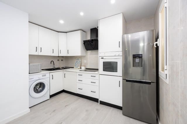 3 makuuhuone Asunto myytävänä paikassa Lújar mukana 
autotalli - 192 000 € (Ref: 9534265)