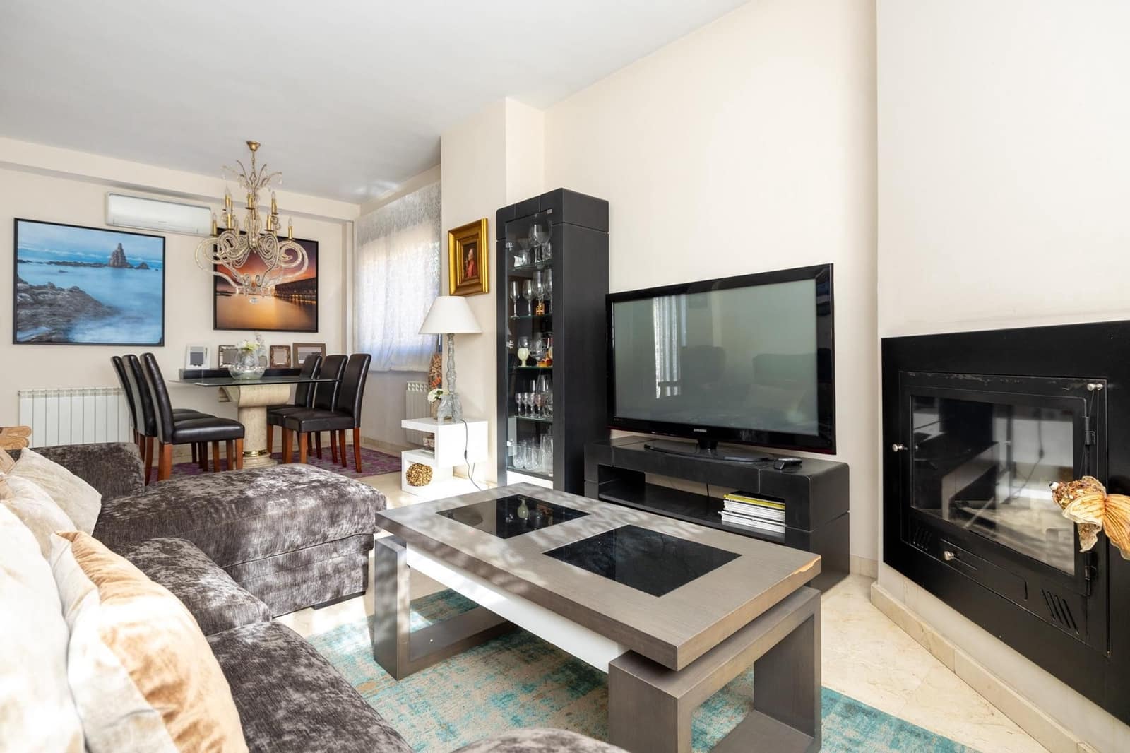 4 soveværelse Semi-Rækkehus til salg i Huetor Vega med swimmingpool garage - € 458.000 (Ref: 9534266)