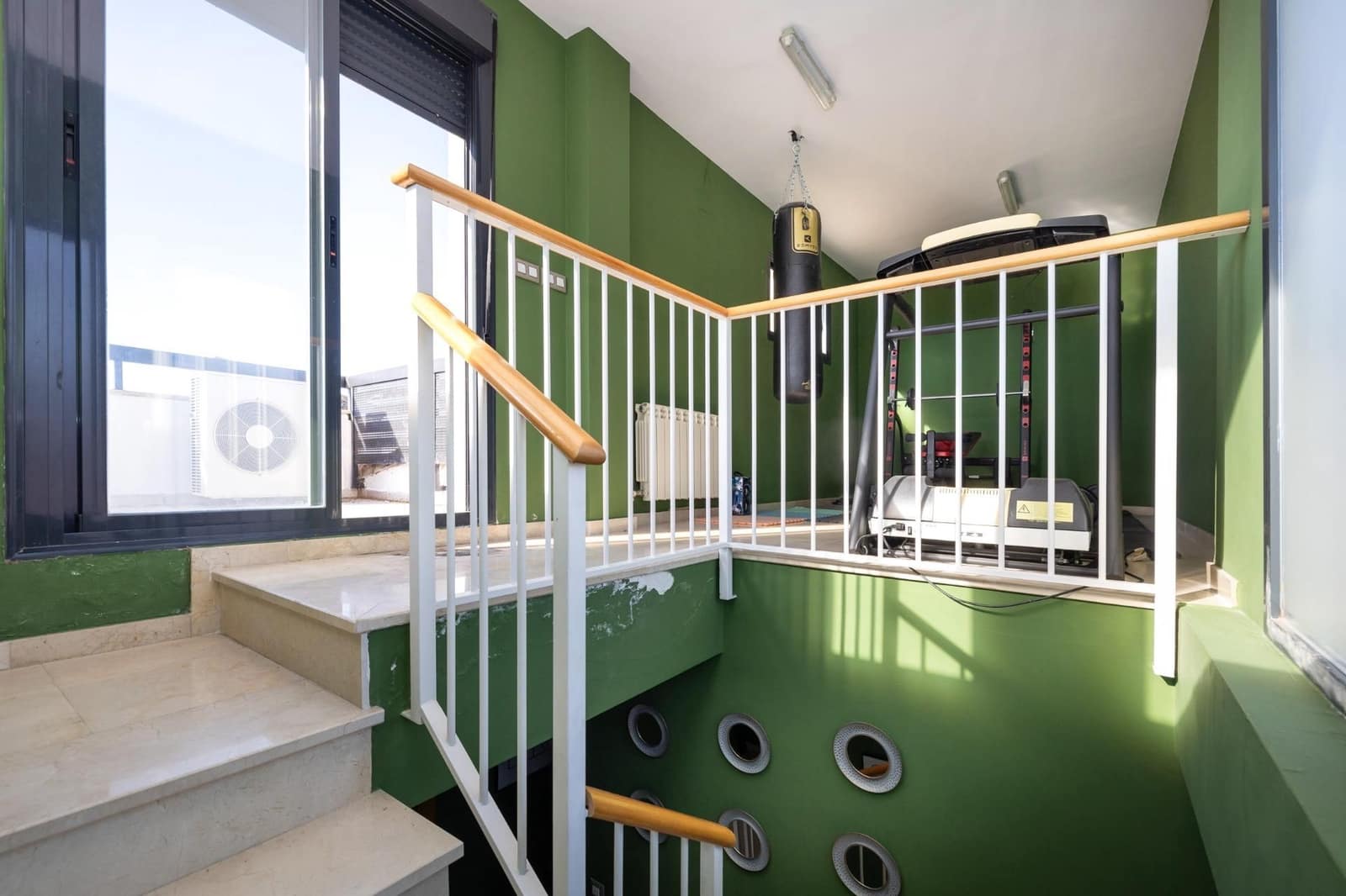 4 soveværelse Semi-Rækkehus til salg i Huetor Vega med swimmingpool garage - € 458.000 (Ref: 9534266)