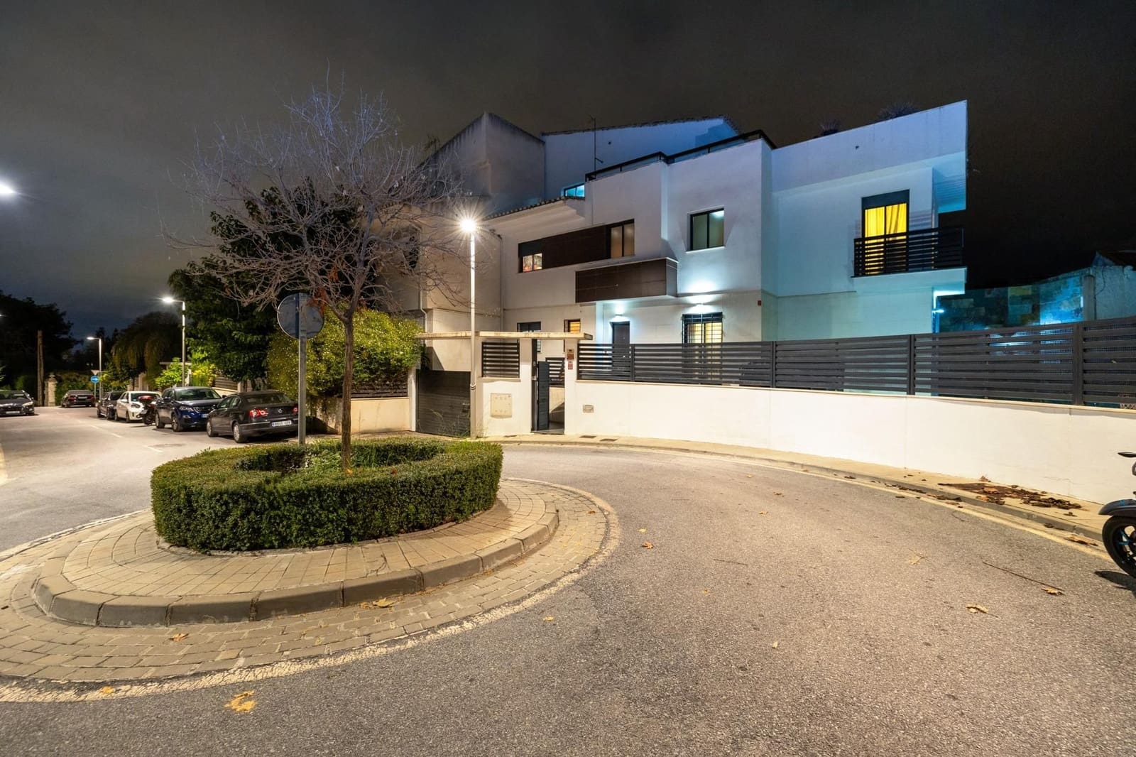 4 soveværelse Semi-Rækkehus til salg i Huetor Vega med swimmingpool garage - € 458.000 (Ref: 9534266)