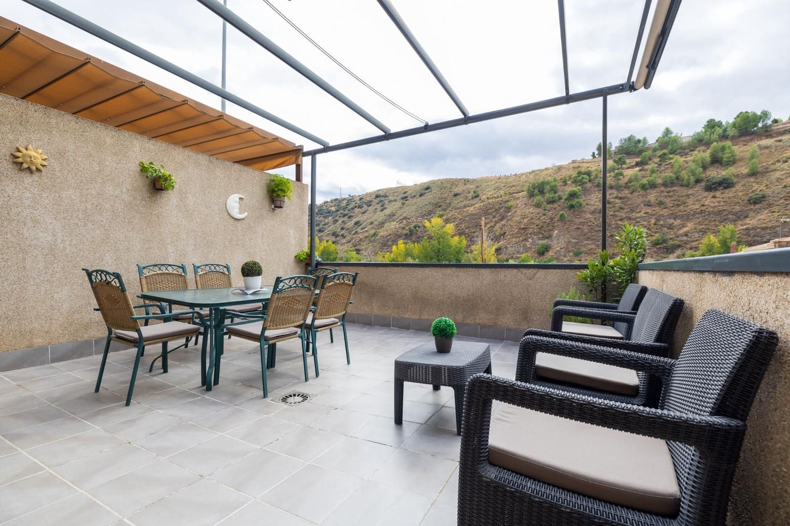 4 makuuhuone Omakotitalo myytävänä paikassa Granada kaupunki mukana 
autotalli - 550 000 € (Ref: 9534267)