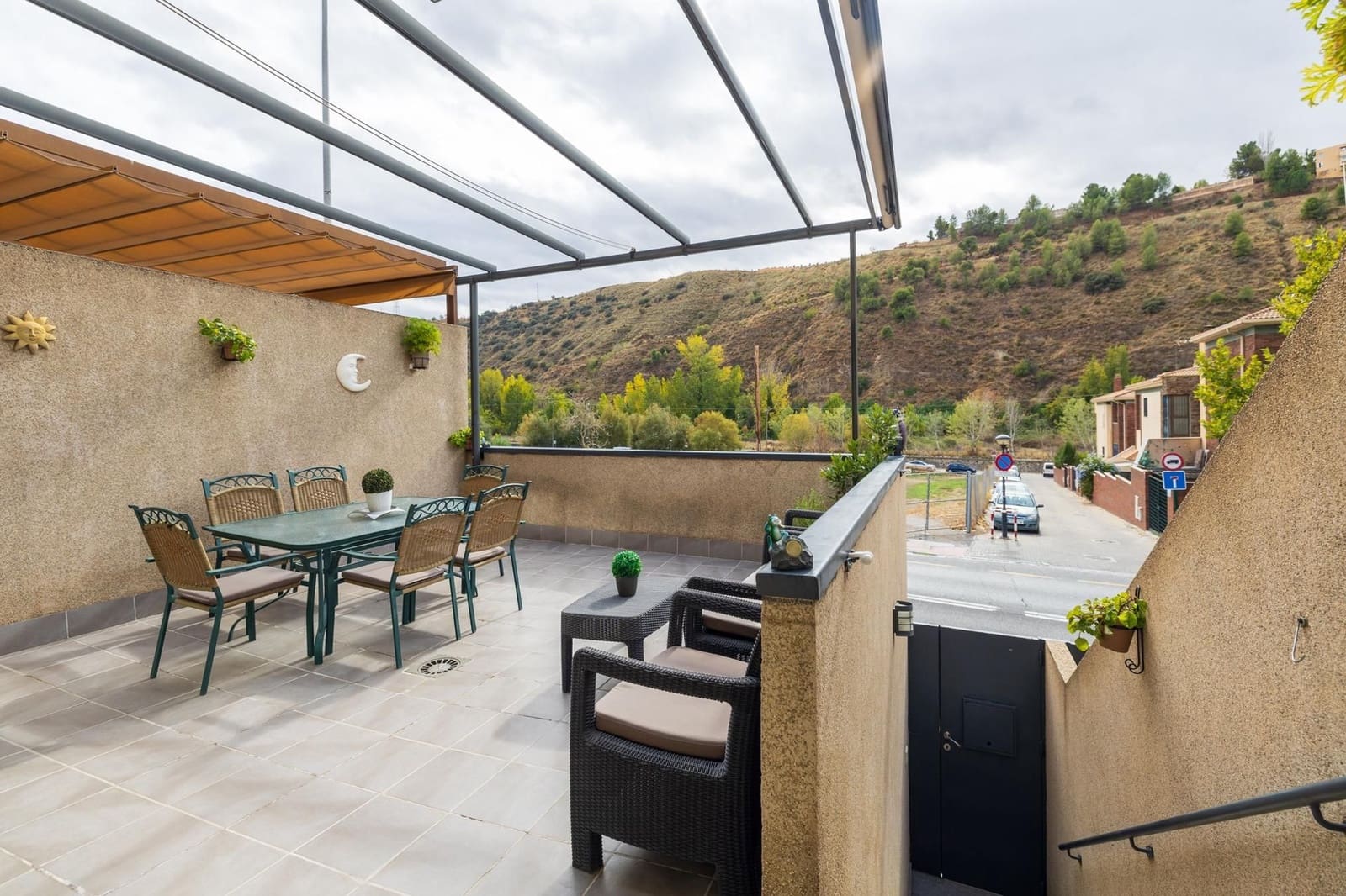 4 makuuhuone Omakotitalo myytävänä paikassa Granada kaupunki mukana 
autotalli - 550 000 € (Ref: 9534267)