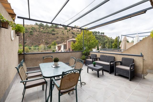 4 makuuhuone Omakotitalo myytävänä paikassa Carretera de la Sierra, Granada kaupunki mukana 
autotalli - 550 000 € (Ref: 9534267)