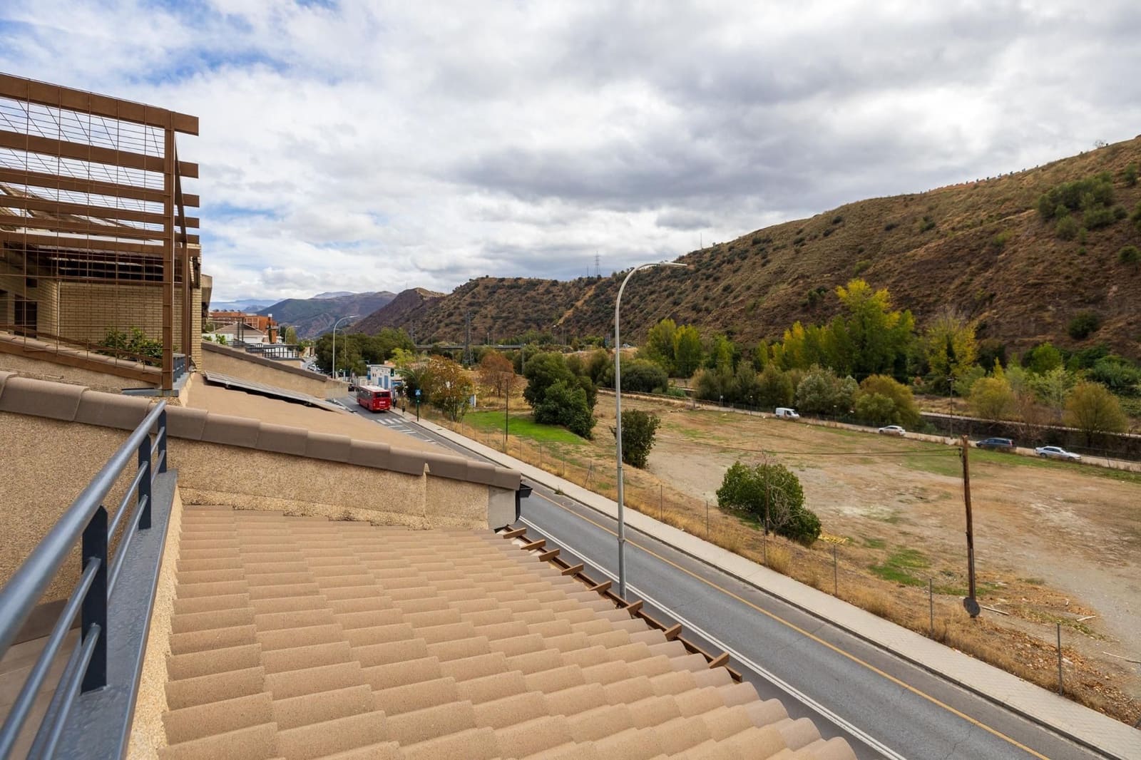 4 makuuhuone Omakotitalo myytävänä paikassa Granada kaupunki mukana 
autotalli - 550 000 € (Ref: 9534267)