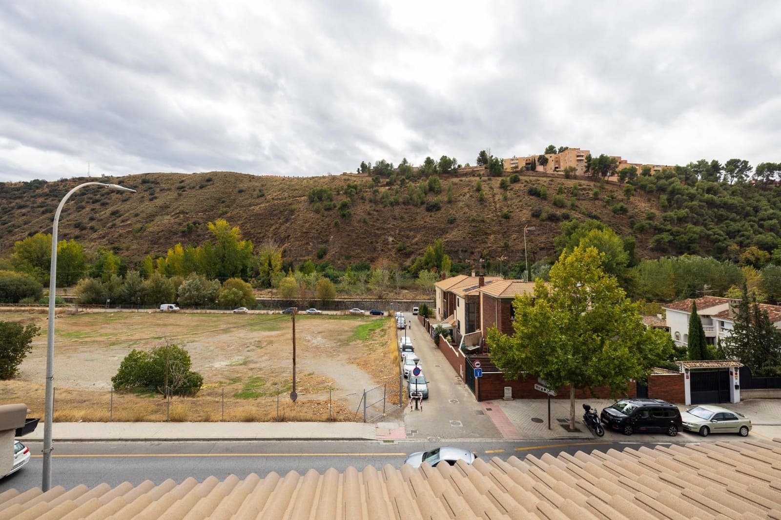 4 makuuhuone Omakotitalo myytävänä paikassa Granada kaupunki mukana 
autotalli - 550 000 € (Ref: 9534267)