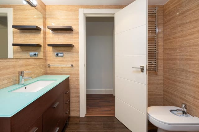 Piso de 4 habitaciones en San Matías - Realejo, Granada ciudad en venta con garaje - 550.000 € (Ref: 9534268)