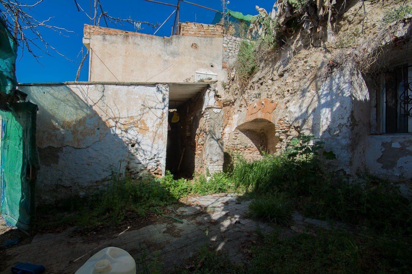 Hulehus til salg i Granada by - € 175.000 (Ref: 9534269)