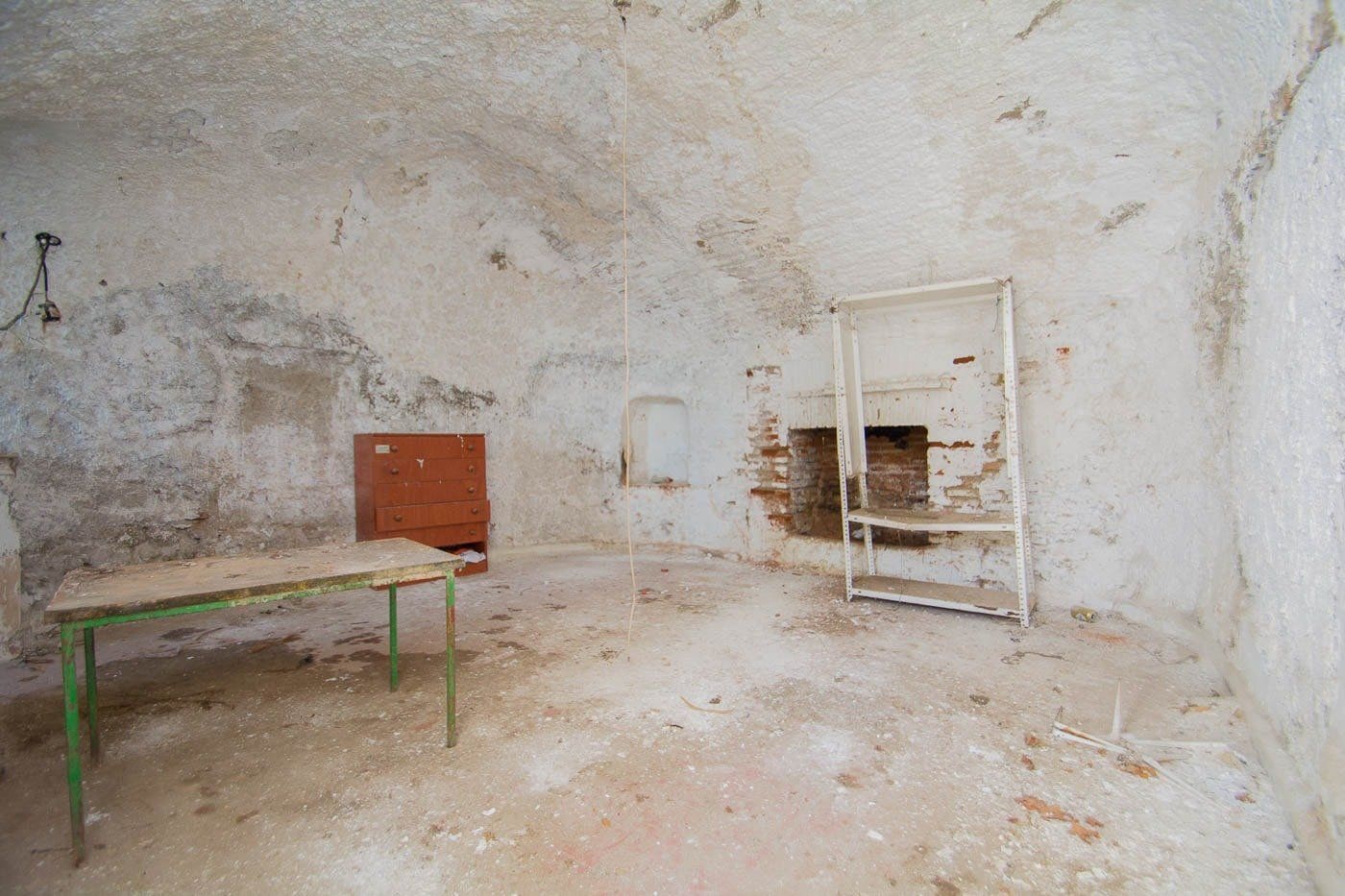 Hulehus til salg i Granada by - € 175.000 (Ref: 9534269)