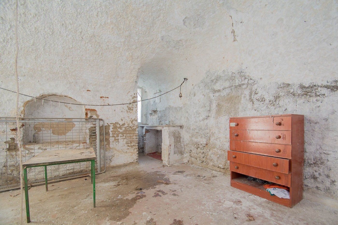 Hulehus til salg i Granada by - € 175.000 (Ref: 9534269)