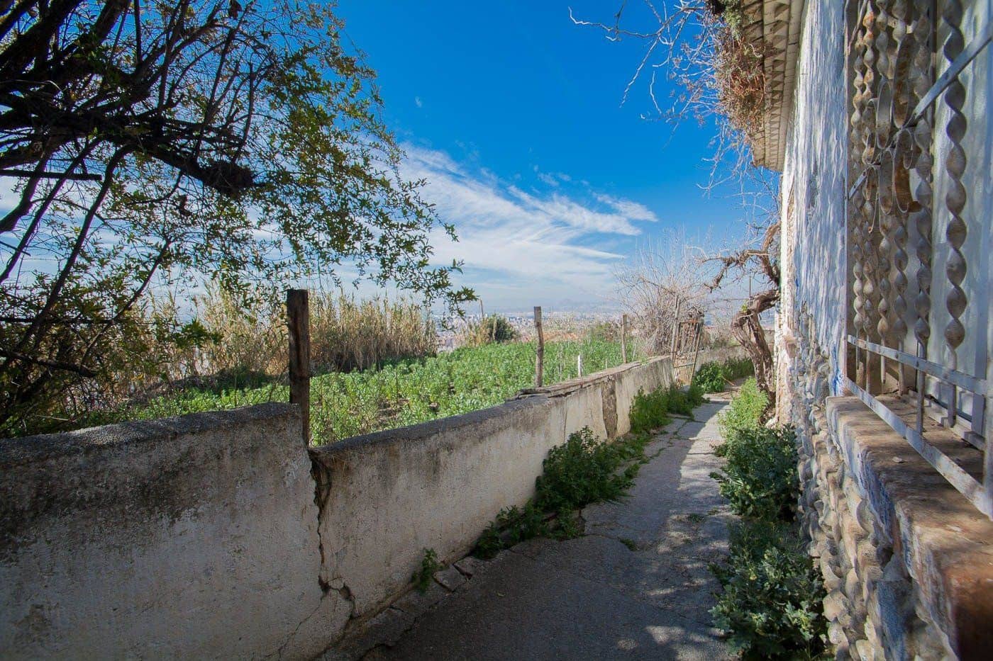 Hulehus til salg i Granada by - € 175.000 (Ref: 9534269)