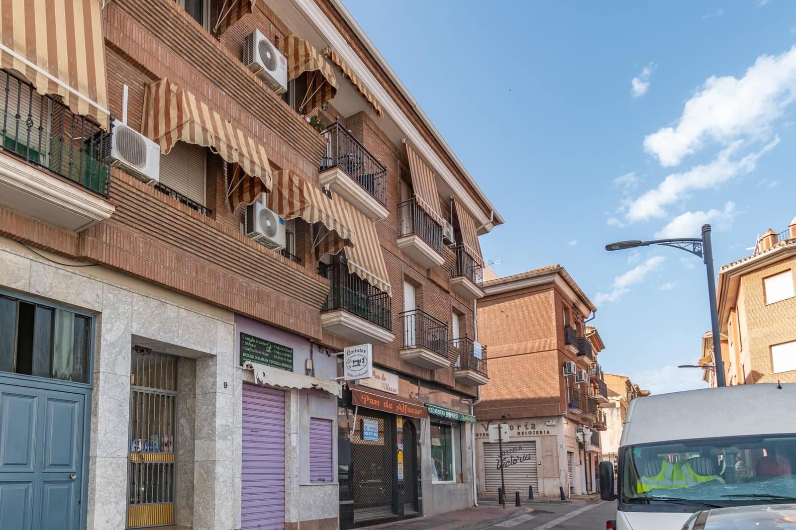 6 slaapkamer Flat te koop in Armilla met garage - € 254.900 (Ref: 9534273)