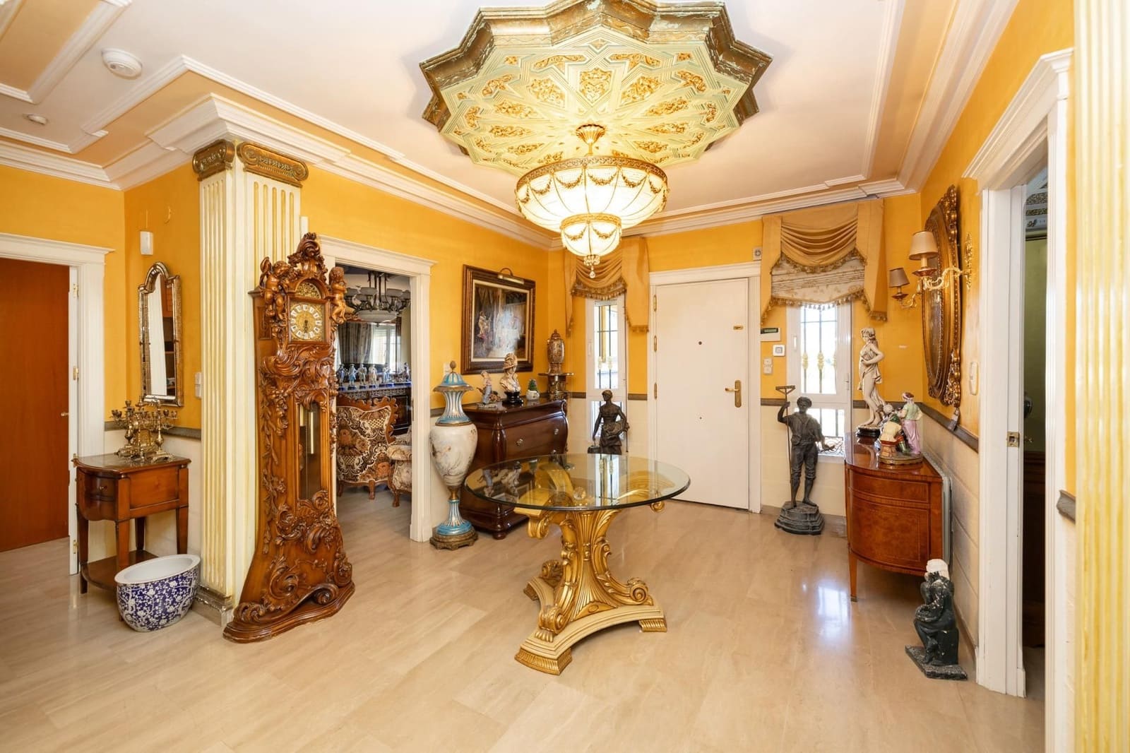 Chalet de 7 habitaciones en Ogíjares en venta con piscina garaje - 995.000 € (Ref: 9534275)