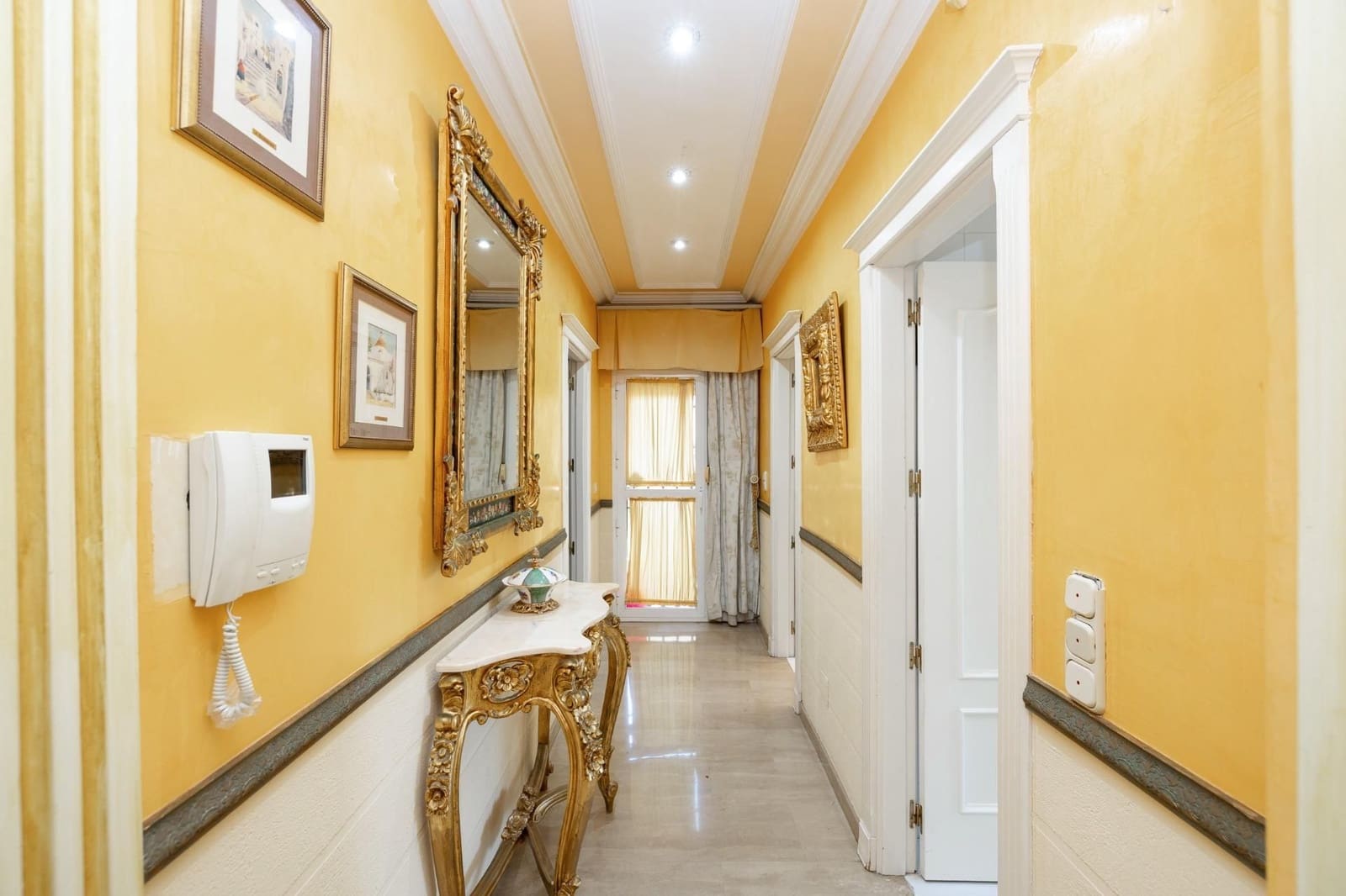 Chalet de 7 habitaciones en Ogíjares en venta con piscina garaje - 995.000 € (Ref: 9534275)