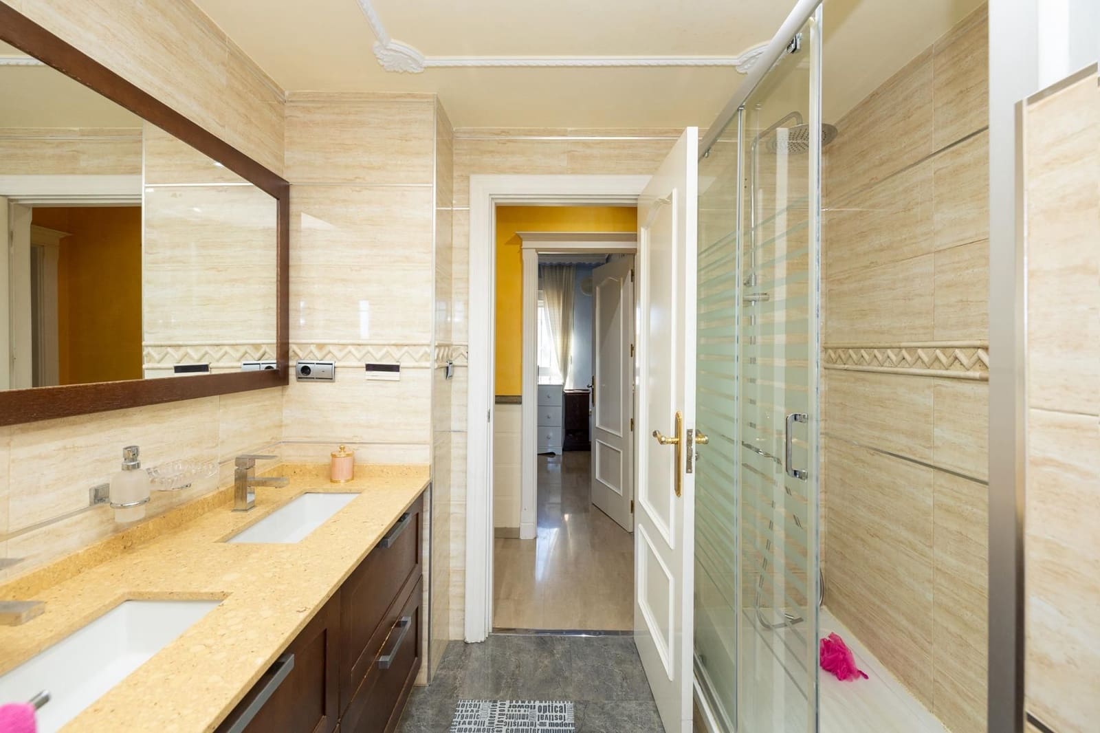 Chalet de 7 habitaciones en Ogíjares en venta con piscina garaje - 995.000 € (Ref: 9534275)