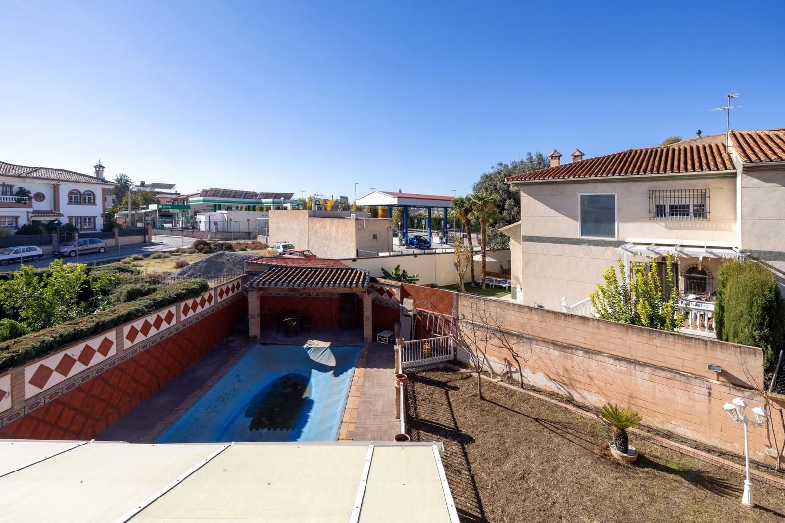 Chalet de 7 habitaciones en Ogíjares en venta con piscina garaje - 995.000 € (Ref: 9534275)