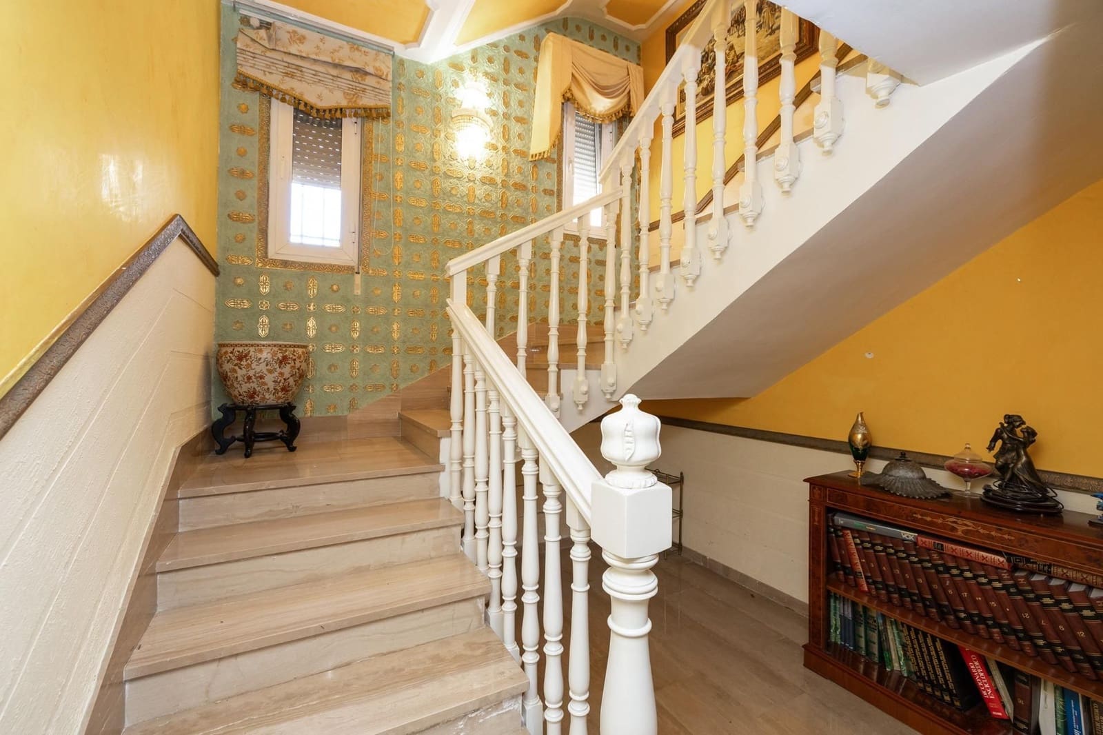 Chalet de 7 habitaciones en Ogíjares en venta con piscina garaje - 995.000 € (Ref: 9534275)