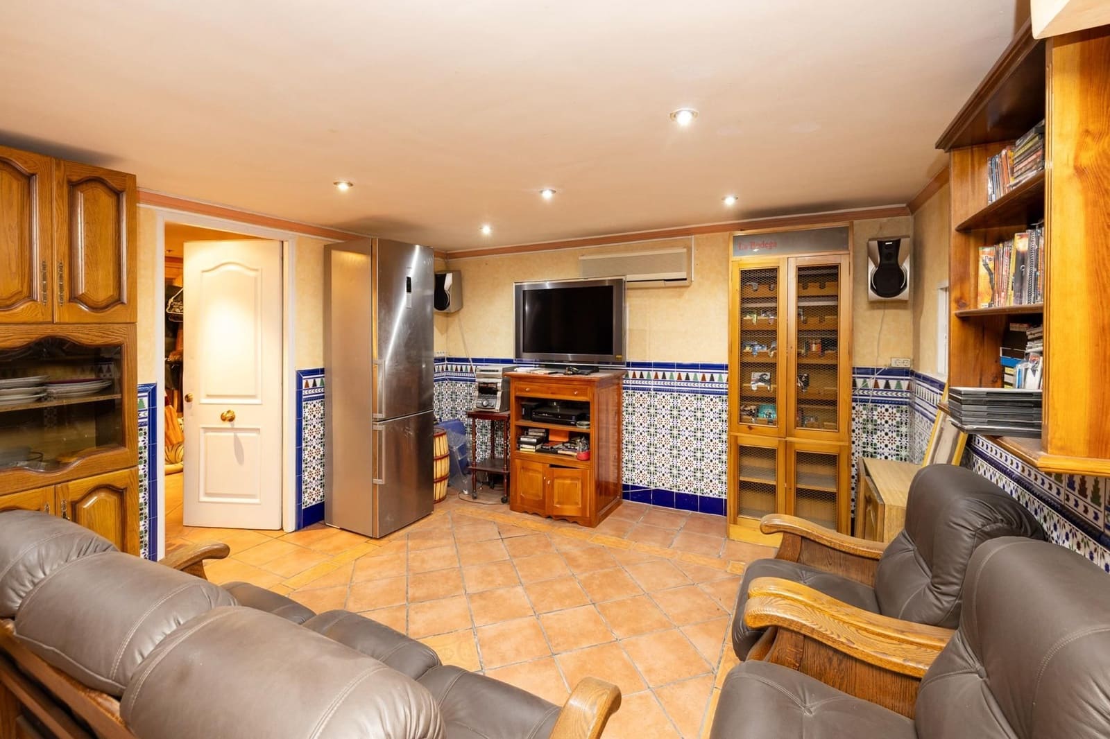 Chalet de 7 habitaciones en Ogíjares en venta con piscina garaje - 995.000 € (Ref: 9534275)