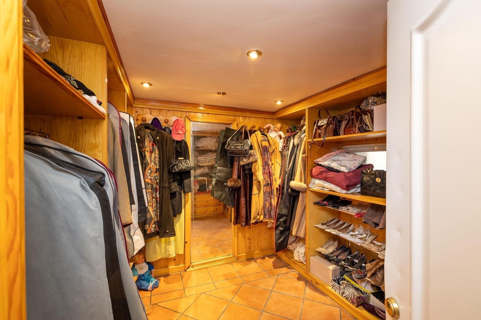 Chalet de 7 habitaciones en Ogíjares en venta con piscina garaje - 995.000 € (Ref: 9534275)