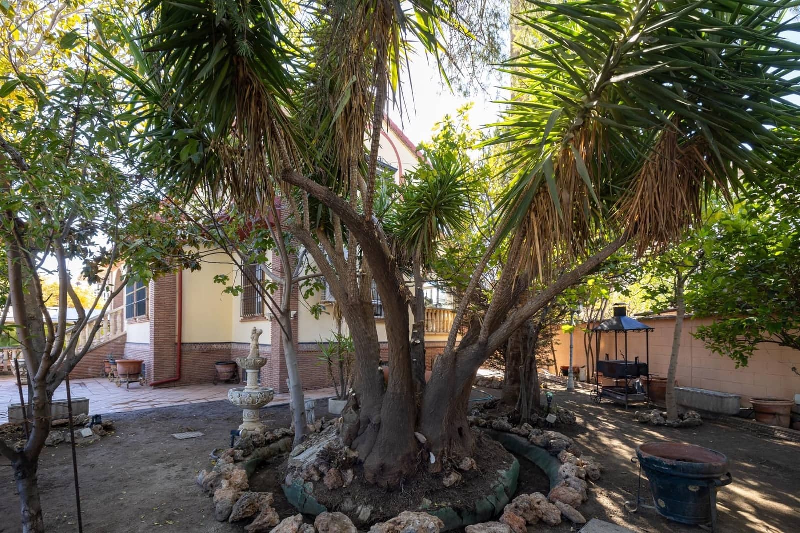 Chalet de 7 habitaciones en Ogíjares en venta con piscina garaje - 995.000 € (Ref: 9534275)