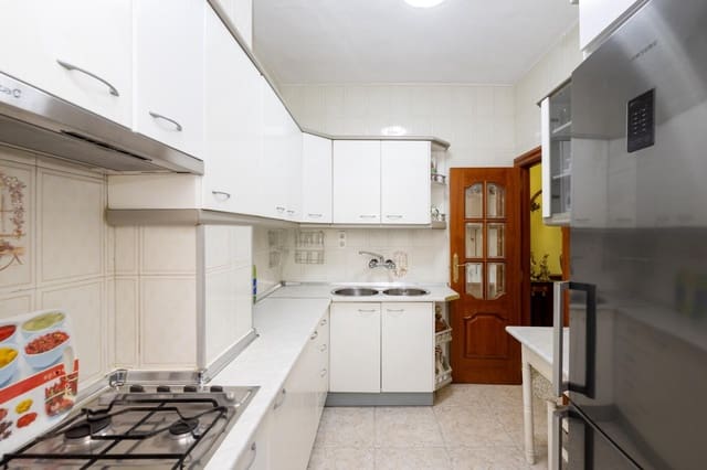3 camera da letto Appartamento in vendita in Pajaritos - Plaza de Toros, Granada città - 245.000 € (Rif: 9534276)