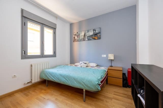 4 slaapkamer Villa te koop in Jun met garage - € 290.000 (Ref: 9534277)