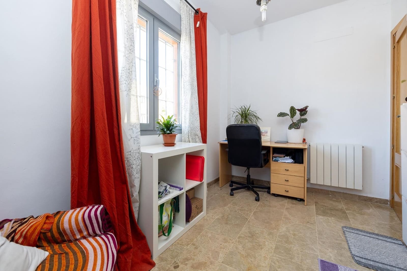 4 bedroom Villa for sale in Jun with garage - € 290,000 (Ref: 9534277)