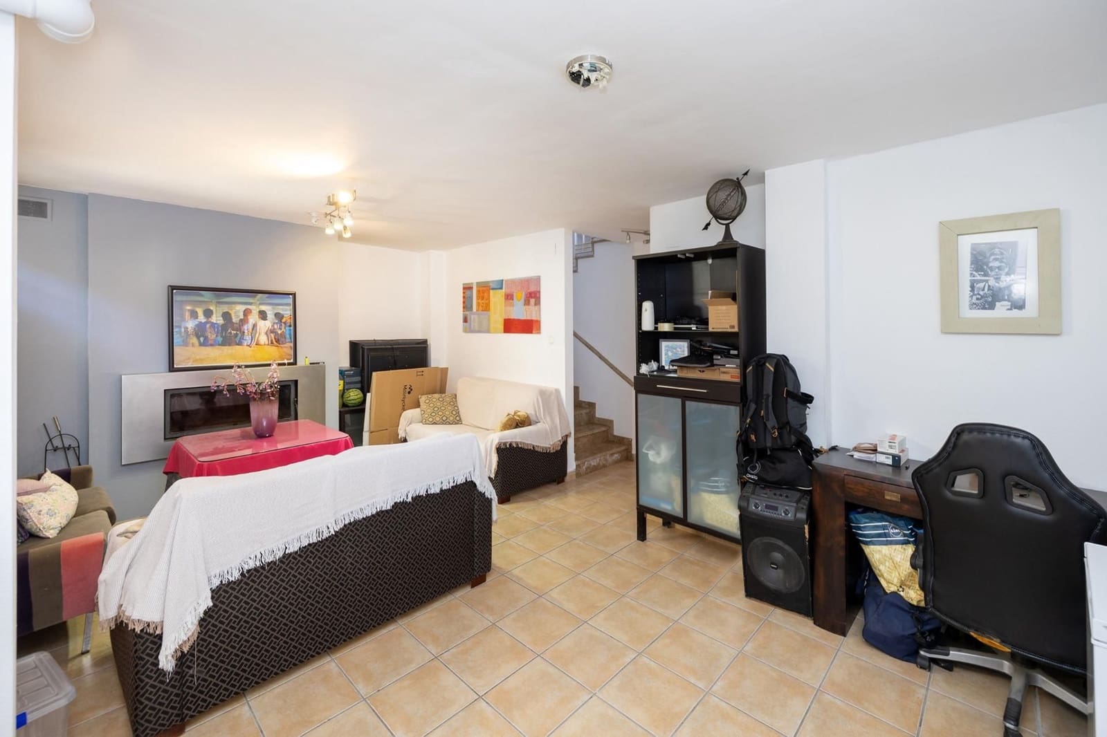 4 bedroom Villa for sale in Jun with garage - € 290,000 (Ref: 9534277)