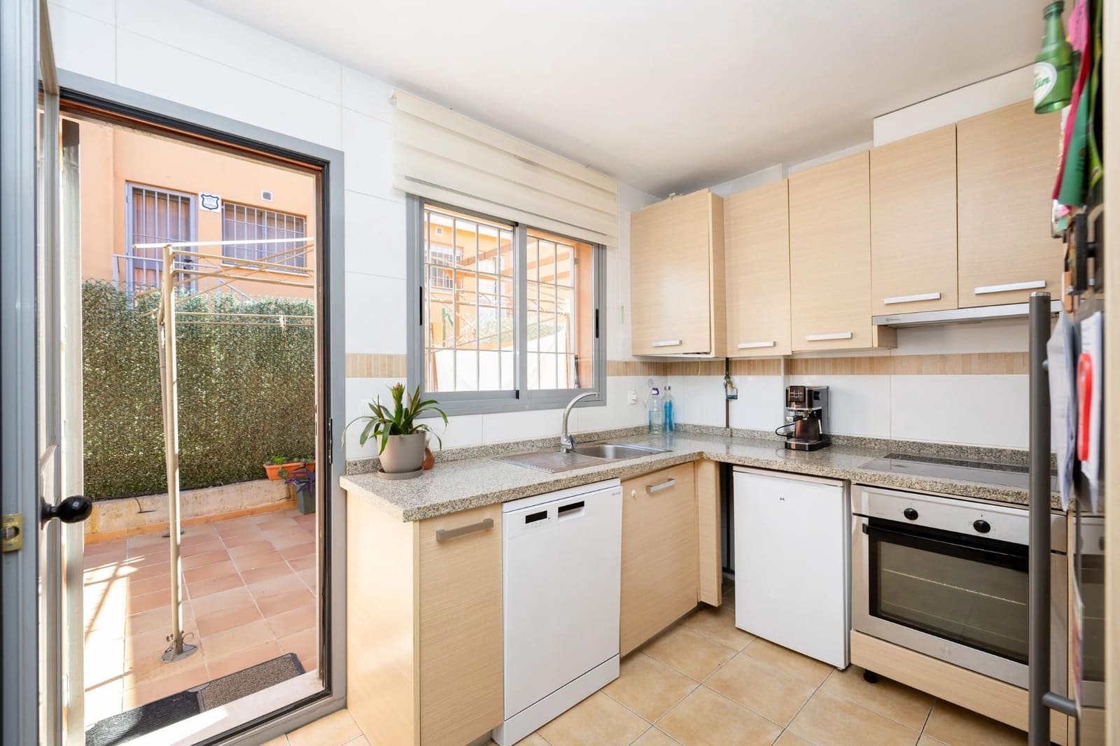 4 bedroom Villa for sale in Jun with garage - € 290,000 (Ref: 9534277)