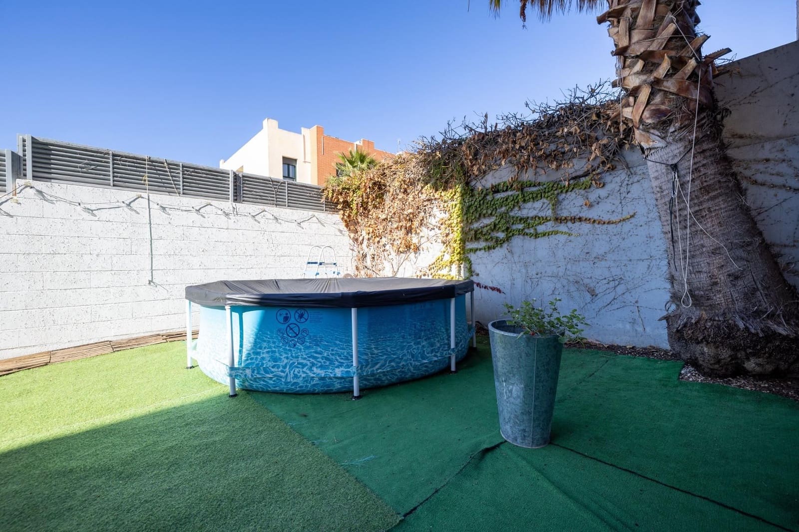 4 bedroom Villa for sale in Jun with garage - € 290,000 (Ref: 9534277)